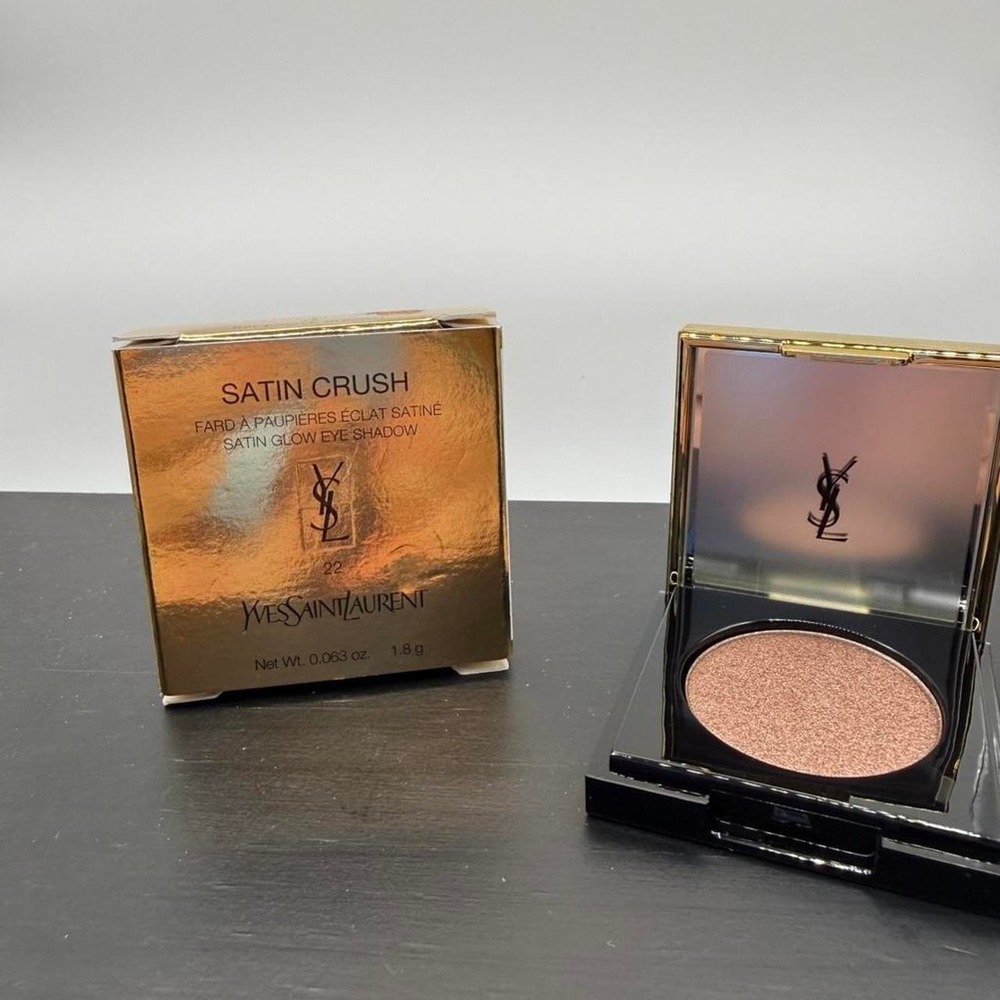 YSL Satin Crush Eye Shadow‎ in shade 22 excessive brown NIB